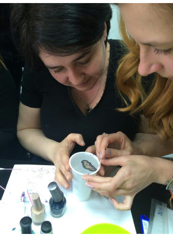 Мастер-класс по водному маникюру: фотоотчет